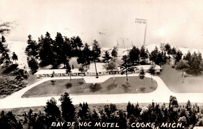 Motel Bay De Noc - Postcard